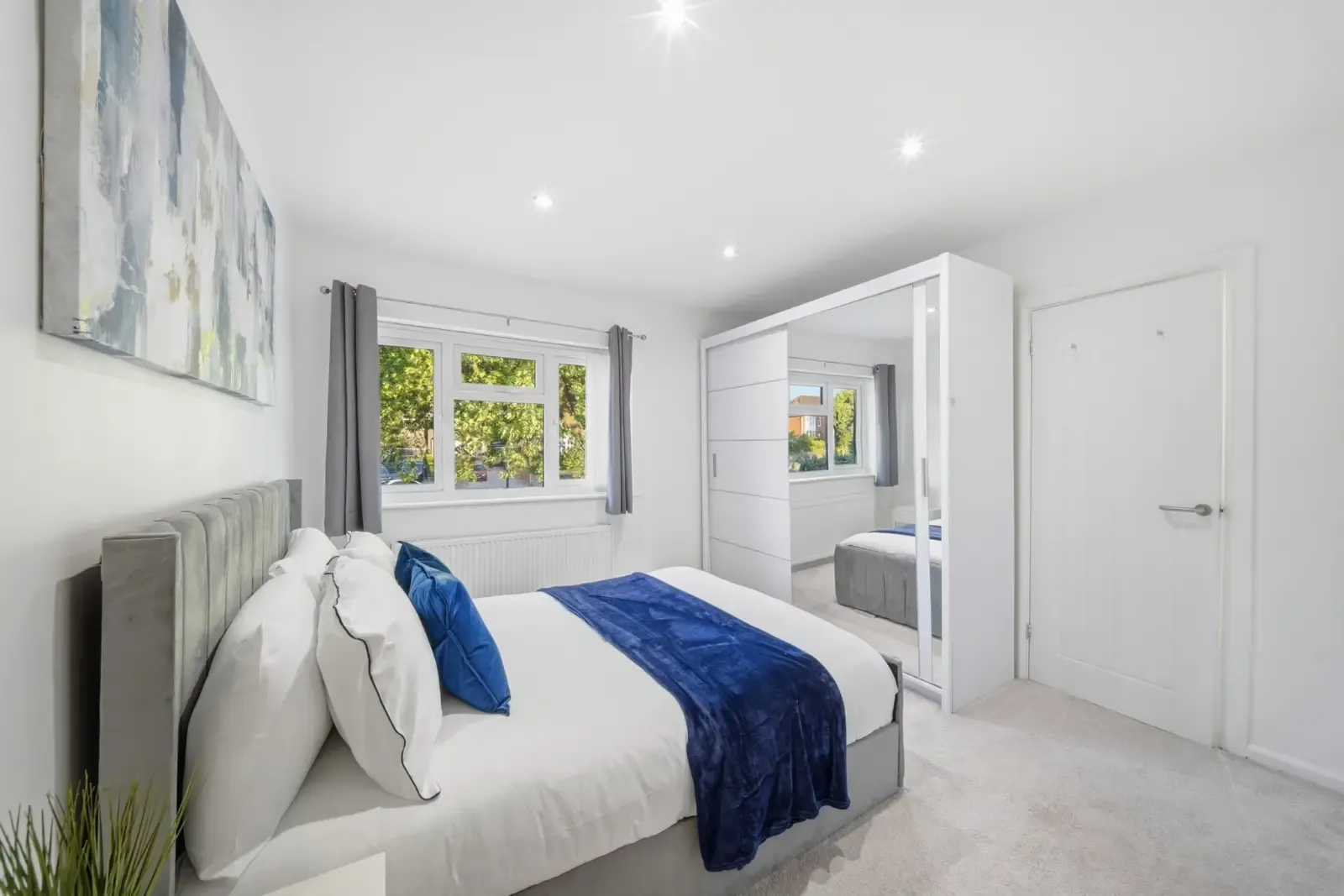 View Spacious 3 Double Bedroom Fully Equipped Home. Sherwood, Nottingham. in 262 Valley Road, Nottingham, NG5 1HQ, United Kingdom Spacious 3 Double Bedroom Fully Equipped Home. Sherwood, Nottingham. in 262 Valley Road, Nottingham, NG5 1HQ, United Kingdom - Property image 12 - VivreStays