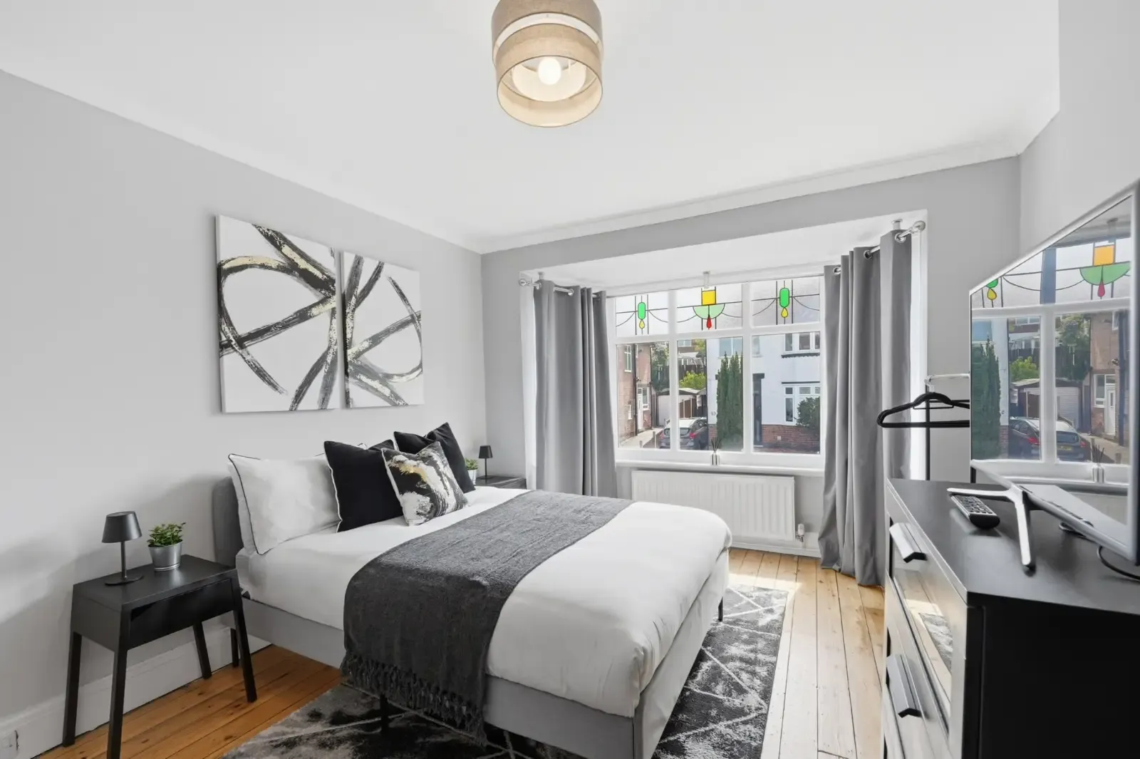 View Family Stays| Spacious 3BR | Parking in 40 Exton Road, Nottingham, NG5 1HB, United Kingdom Family Stays| Spacious 3BR | Parking in 40 Exton Road, Nottingham, NG5 1HB, United Kingdom - Property image 10 - VivreStays