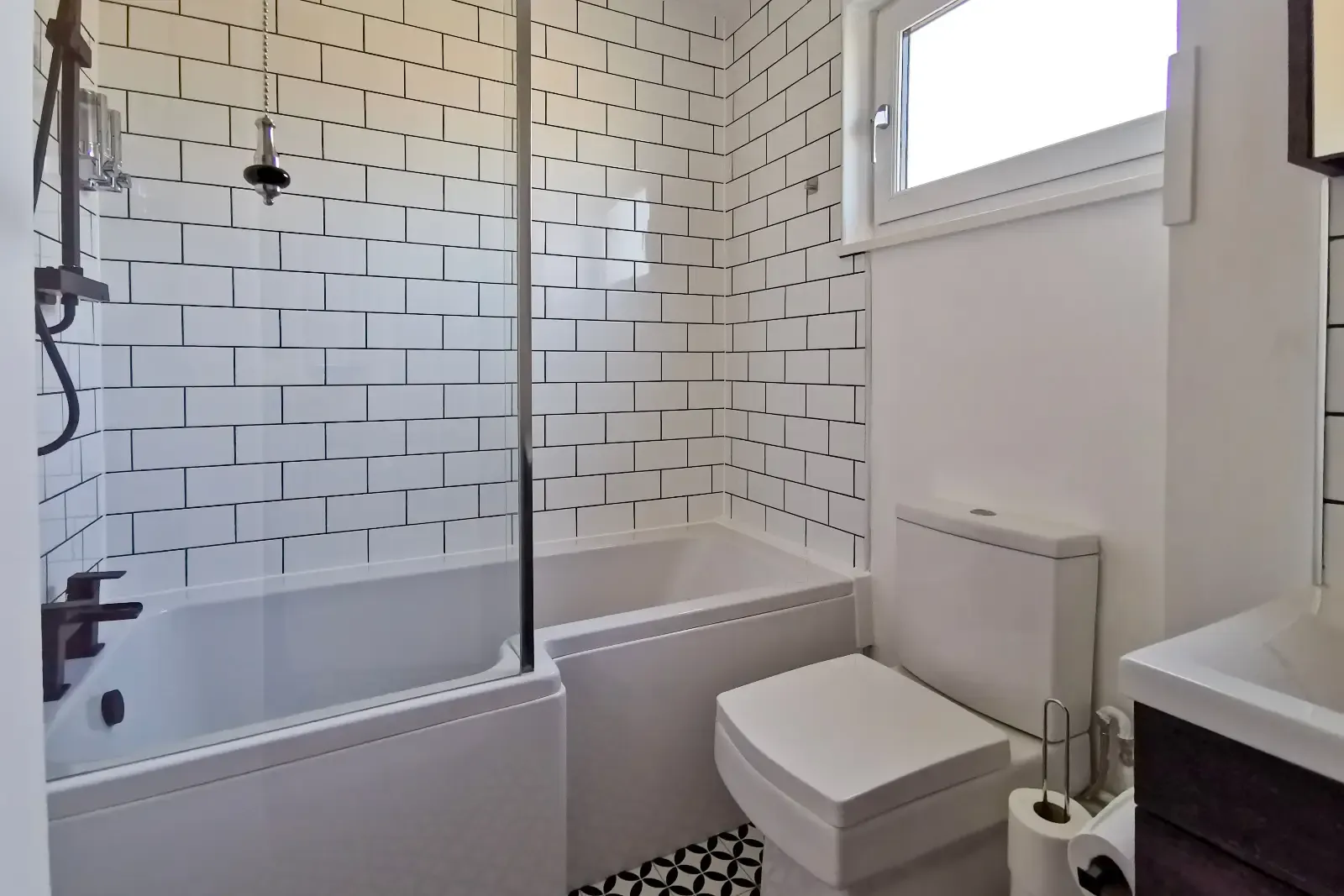 Clayton House in 46 Clayton, Peterborough, PE2 5SB, United Kingdom - Property image 19 - VivreStays