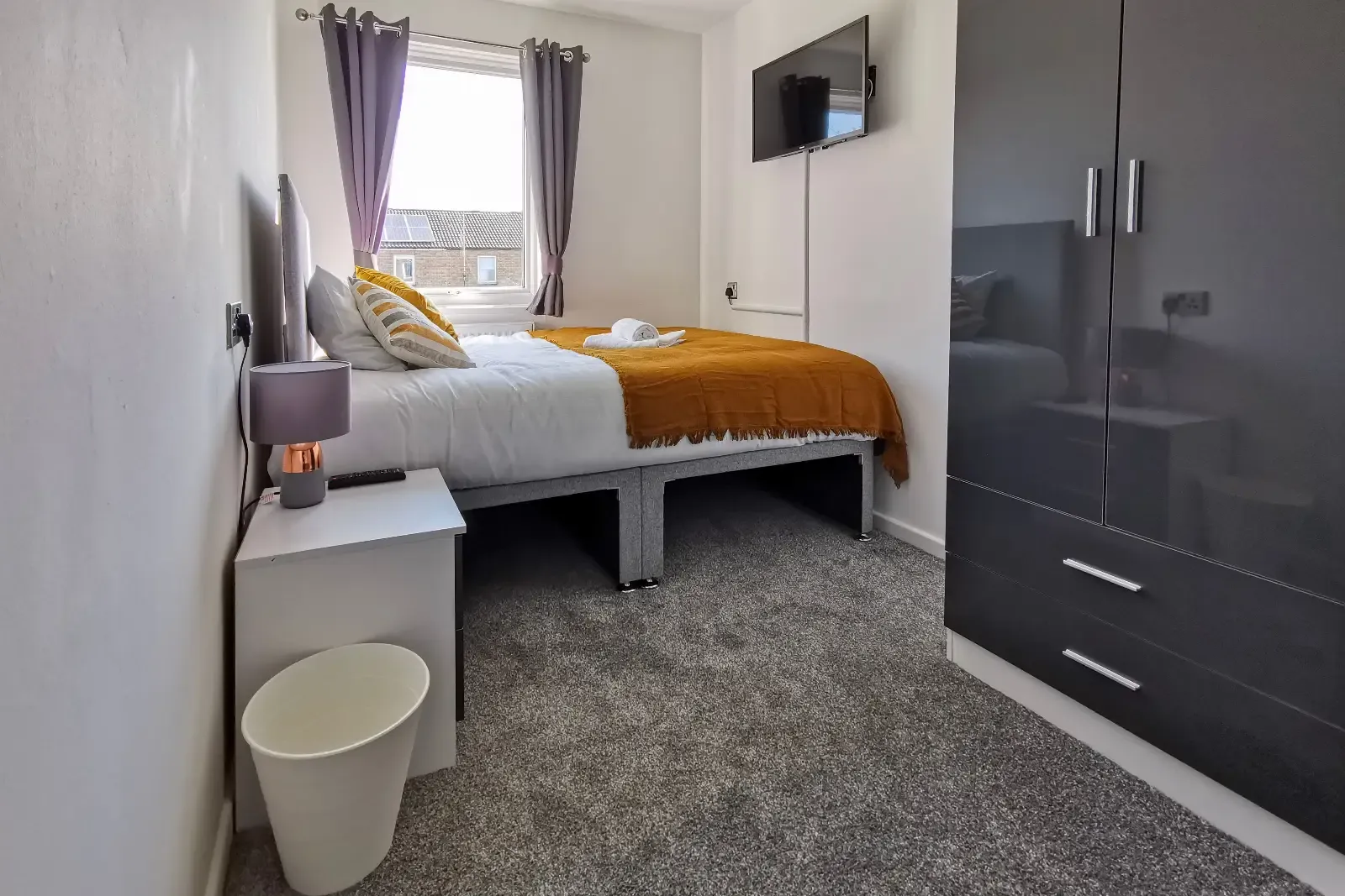 Clayton House in 46 Clayton, Peterborough, PE2 5SB, United Kingdom - Property image 23 - VivreStays