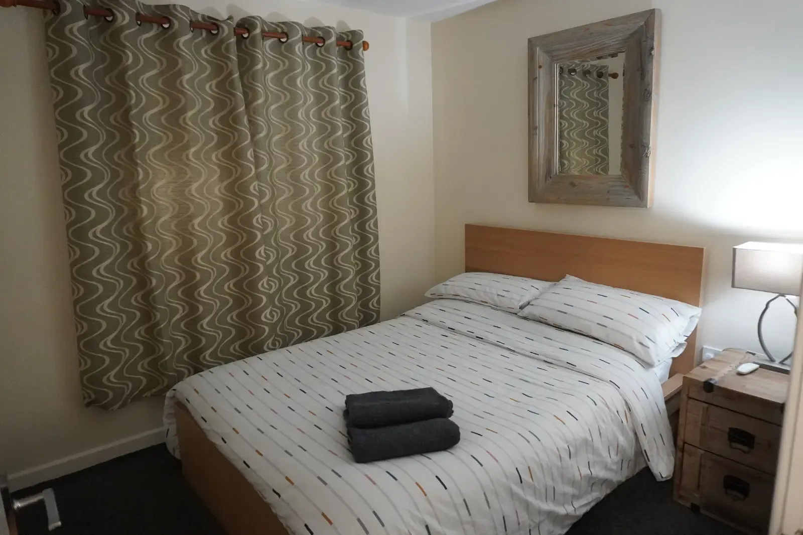 Modern Haydock 2BR | Gated Parking | Near Liverpool in 17 Cavan Drive, WA11 0GN - Property image 9 - VivreStays