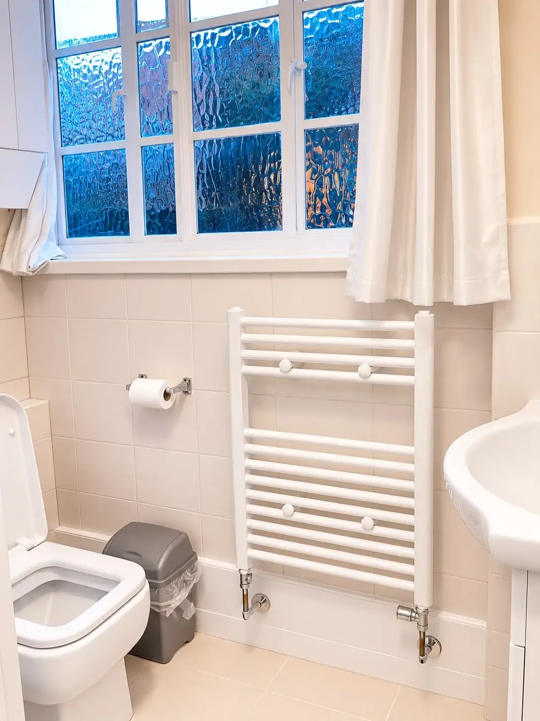 Modern City Stay Opposite Leicester Train Station | Sleeps 4 in 55a London Road, LE2 0PE - Property image 16 - VivreStays