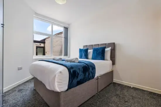 Spacious 2 Bed Duplex | Jewellery Quarter | Sleeps 4 in 63 Tenby Street North, Hockley, Birmingham, B1 3EG, United Kingdom - Property image 3 - VivreStays