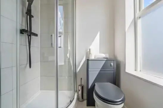 Spacious 2 Bed Duplex | Jewellery Quarter | Sleeps 4 in 63 Tenby Street North, Hockley, Birmingham, B1 3EG, United Kingdom - Property image 7 - VivreStays