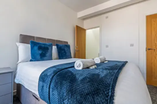 Spacious 2 Bed Duplex | Jewellery Quarter | Sleeps 4 in 63 Tenby Street North, Hockley, Birmingham, B1 3EG, United Kingdom - Property image 9 - VivreStays