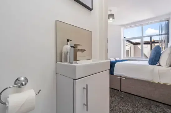Spacious 2 Bed Duplex | Jewellery Quarter | Sleeps 4 in 63 Tenby Street North, Hockley, Birmingham, B1 3EG, United Kingdom - Property image 11 - VivreStays