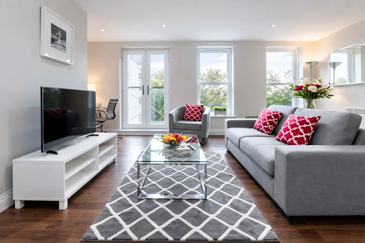 Trinity House - 1 Bed serviced apartment - Reigate - VivreStays