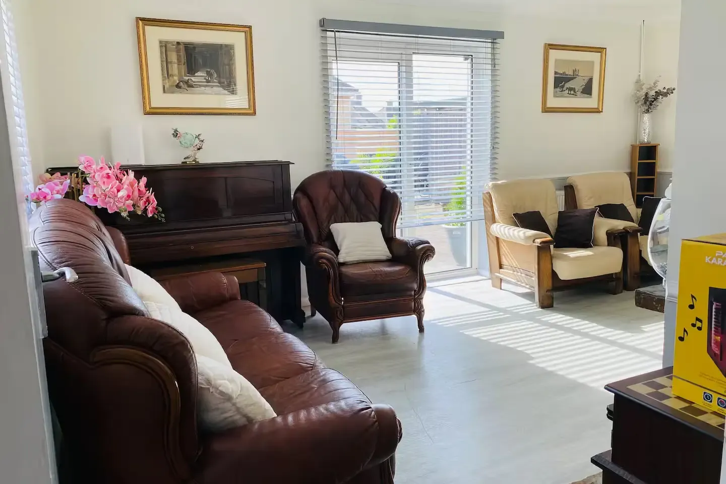 View Spacious 5 Bedroom Family Home with Parking | Isle of Wight in 18 Cadets Walk, PO32 6JP Spacious 5 Bedroom Family Home with Parking | Isle of Wight in 18 Cadets Walk, PO32 6JP - Property image 13 - VivreStays