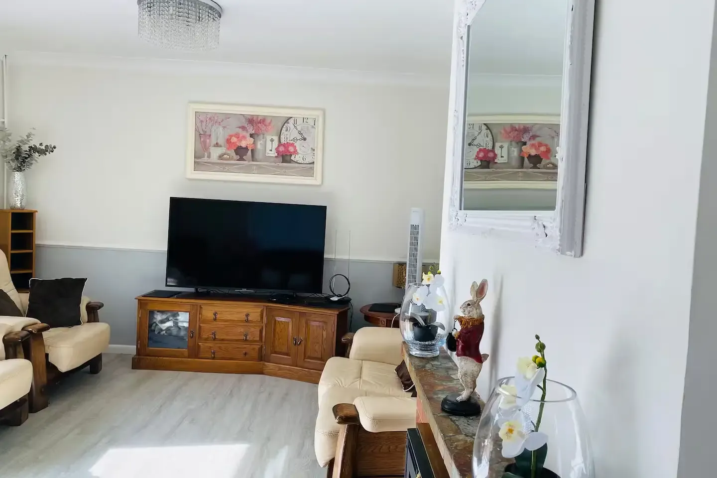 View Spacious 5 Bedroom Family Home with Parking | Isle of Wight in 18 Cadets Walk, PO32 6JP Spacious 5 Bedroom Family Home with Parking | Isle of Wight in 18 Cadets Walk, PO32 6JP - Property image 19 - VivreStays