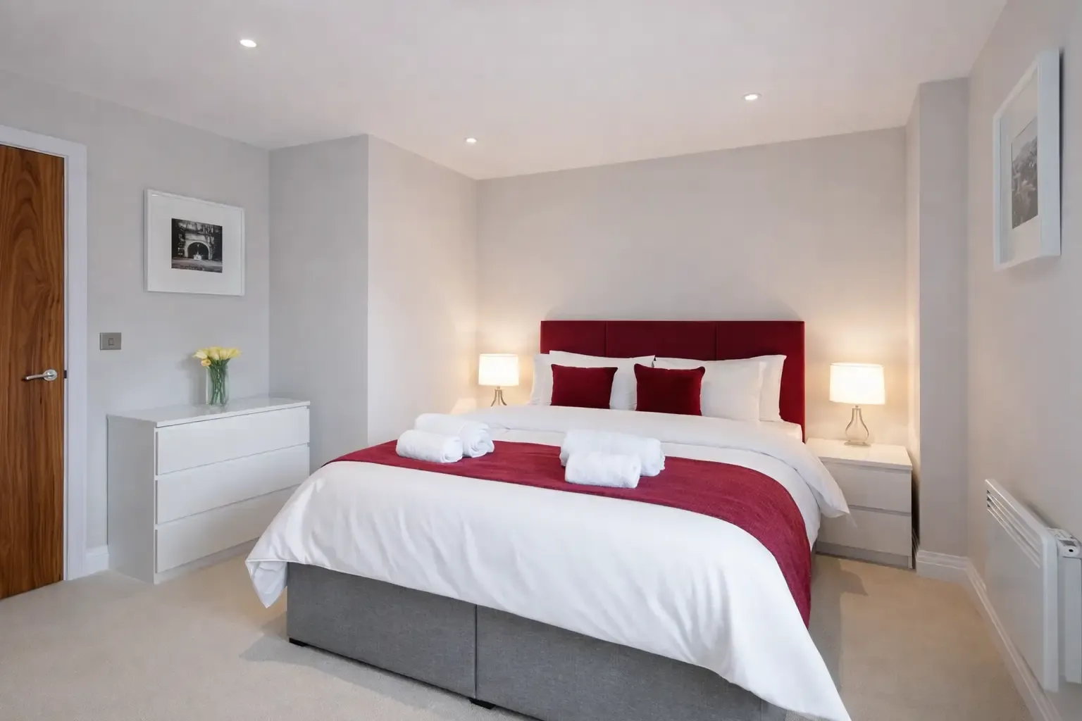 Trinity House - 2 Bed in RH2 - Property image 9 - VivreStays