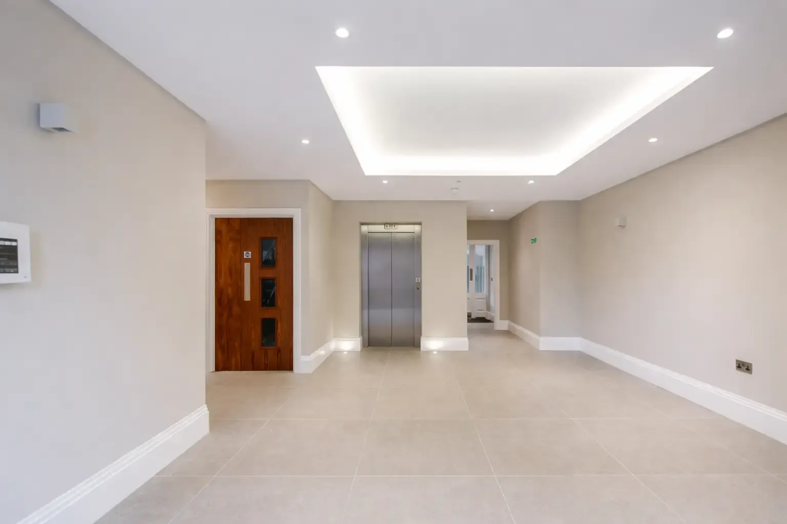 Trinity House - 2 Bed in RH2 - Property image 11 - VivreStays
