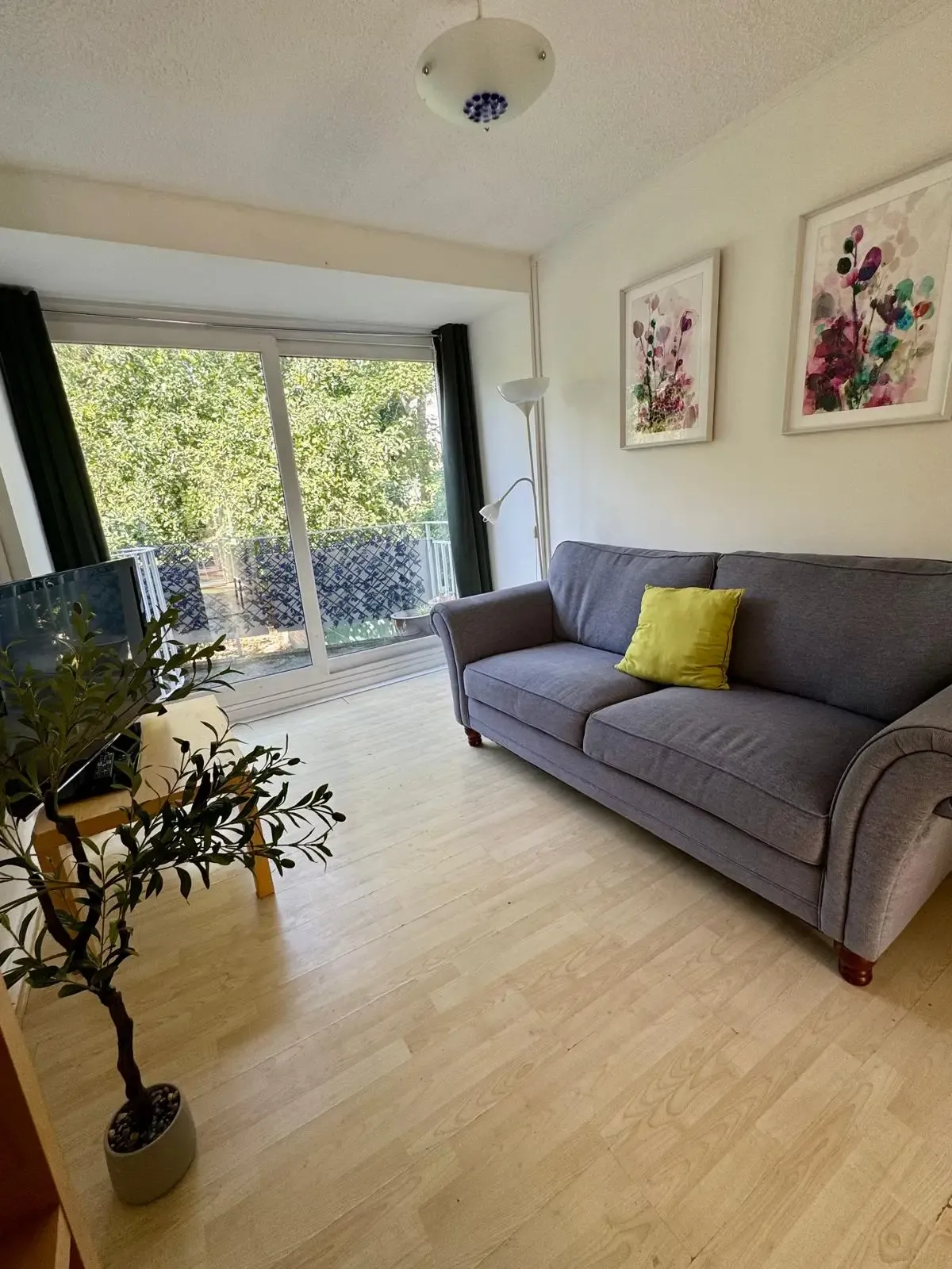 Family Home Greenwich in 43 Christchurch Way, SE10 0AB - Property image 7 - VivreStays