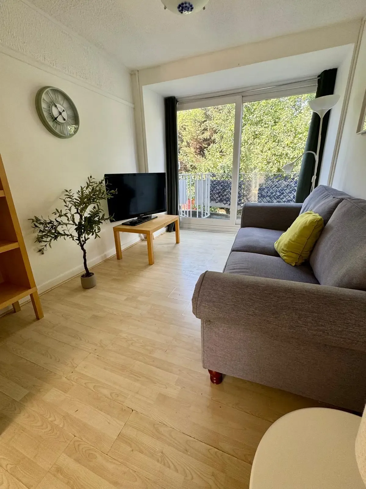 Family Home Greenwich in 43 Christchurch Way, SE10 0AB - Property image 8 - VivreStays