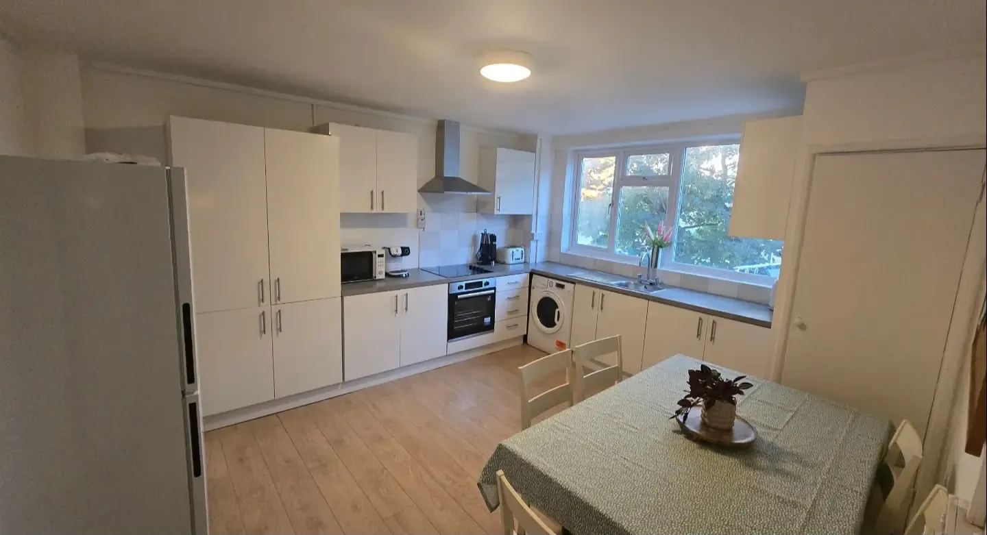 Family Home Greenwich in 43 Christchurch Way, SE10 0AB - Property image 18 - VivreStays