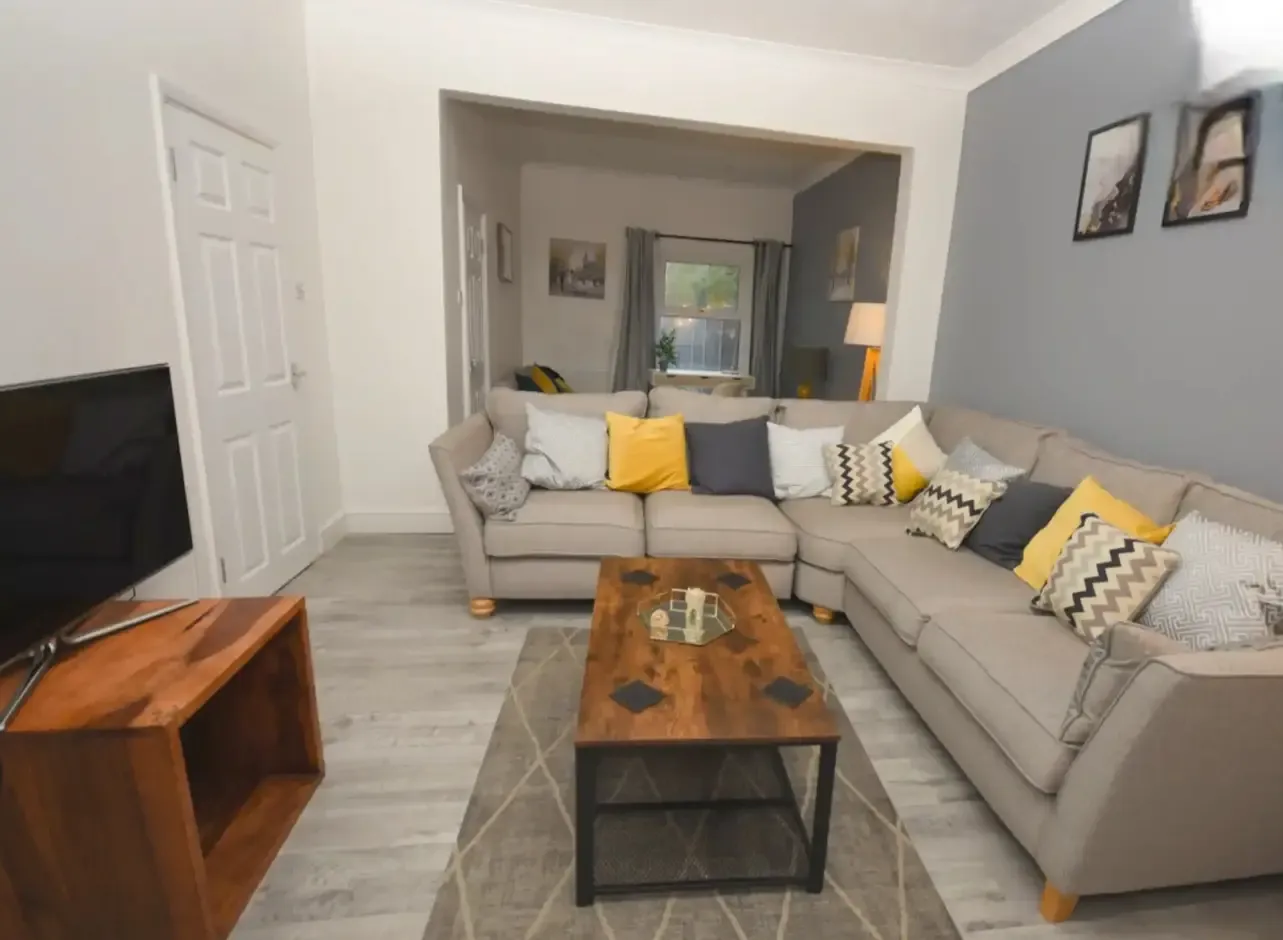 Greenwich family home in 18 Farmdale Road, Greenwich, London, SE10 0LS, United Kingdom - Property image 3 - VivreStays