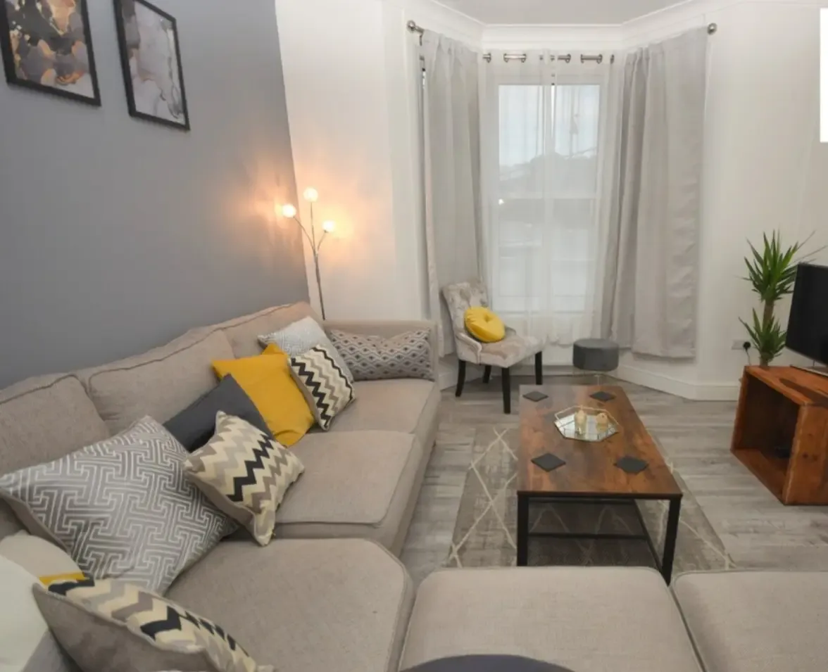 Greenwich family home in 18 Farmdale Road, Greenwich, London, SE10 0LS, United Kingdom - Property image 13 - VivreStays