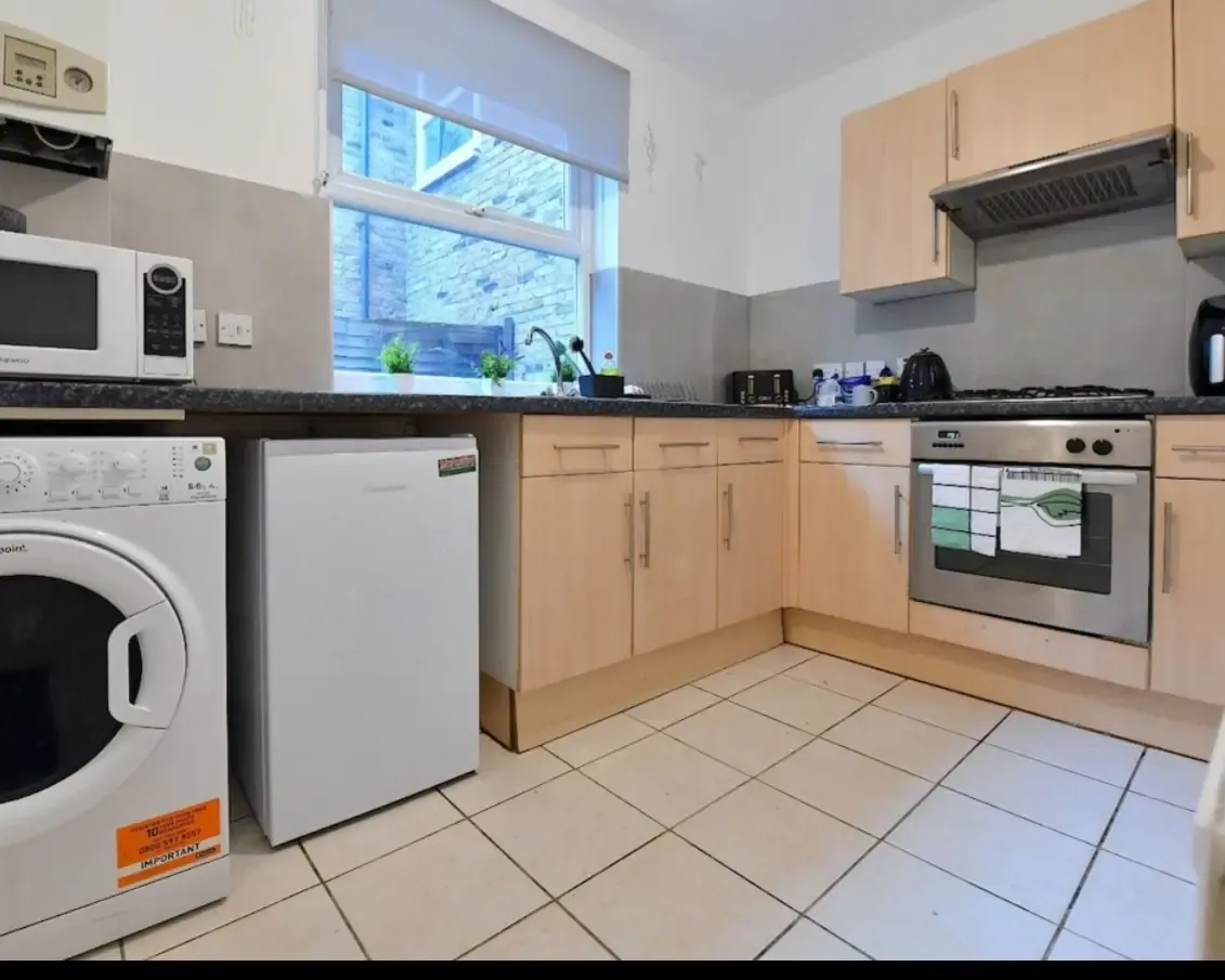 Ladywell Family home in 6 Chalsey Road, Lewisham, London, SE4 1YL, United Kingdom - Property image 3 - VivreStays