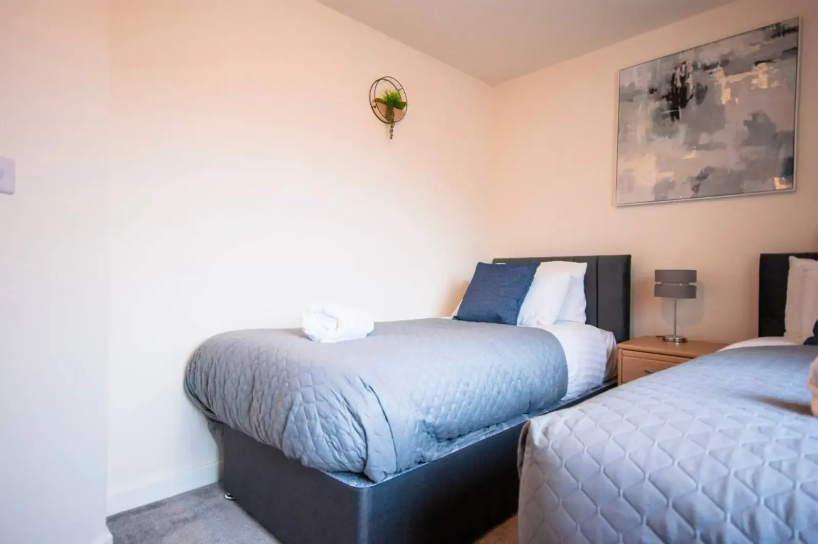 Cozy 3 Bedroom Home | Pet Friendly | Free Street Parking in 18 Bramscote Walk, CV2 1JY - Property image 20 - VivreStays