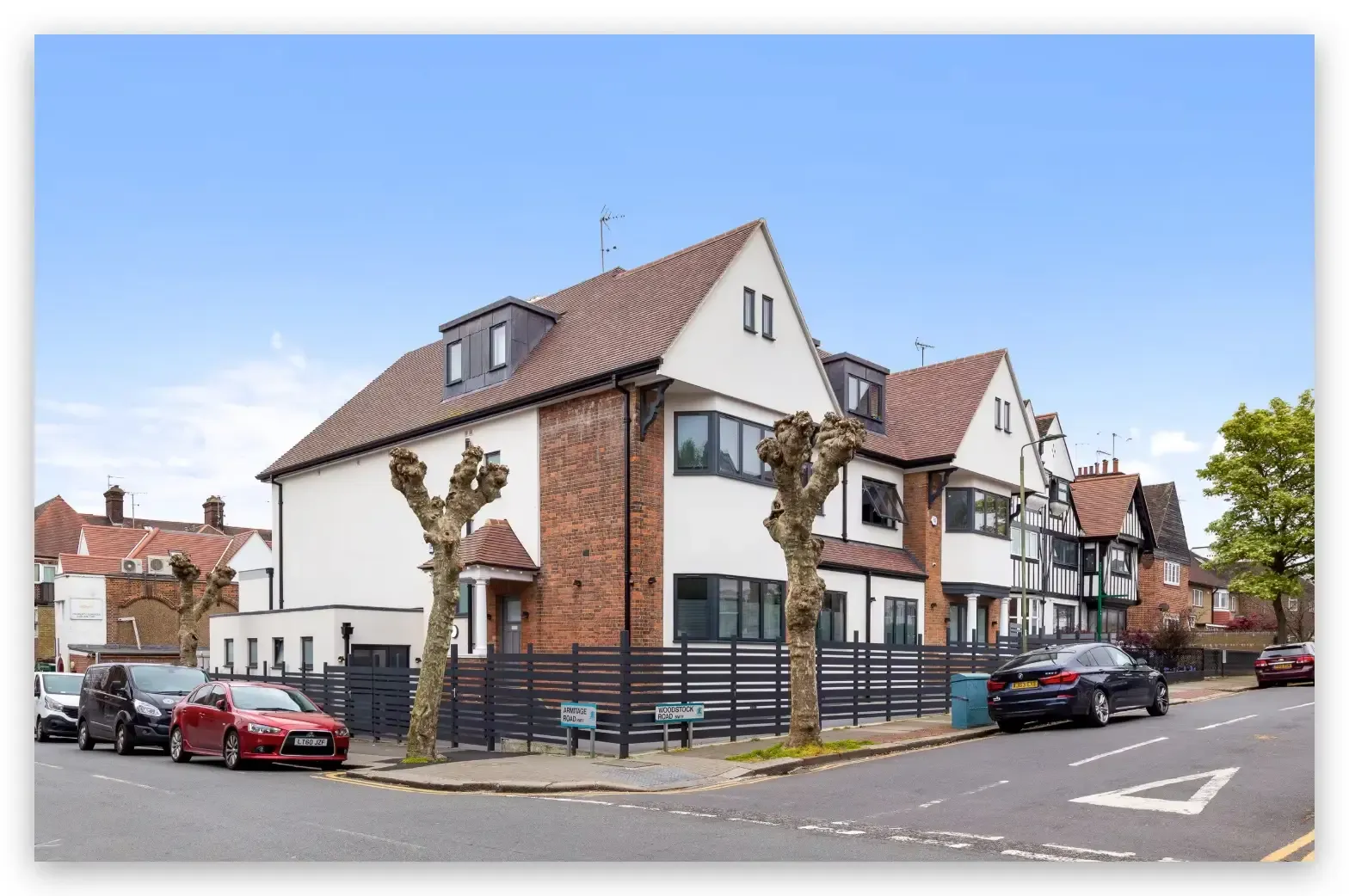 6A Woodstock by Mia Partners in 48 Woodstock Road, NW11 8ER - Property image 6 - VivreStays