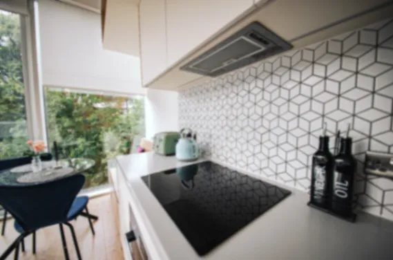 Spacious 2BR Flat | Balcony, Gym & CoWorking Space in TW8 9GU - Property image 4 - VivreStays