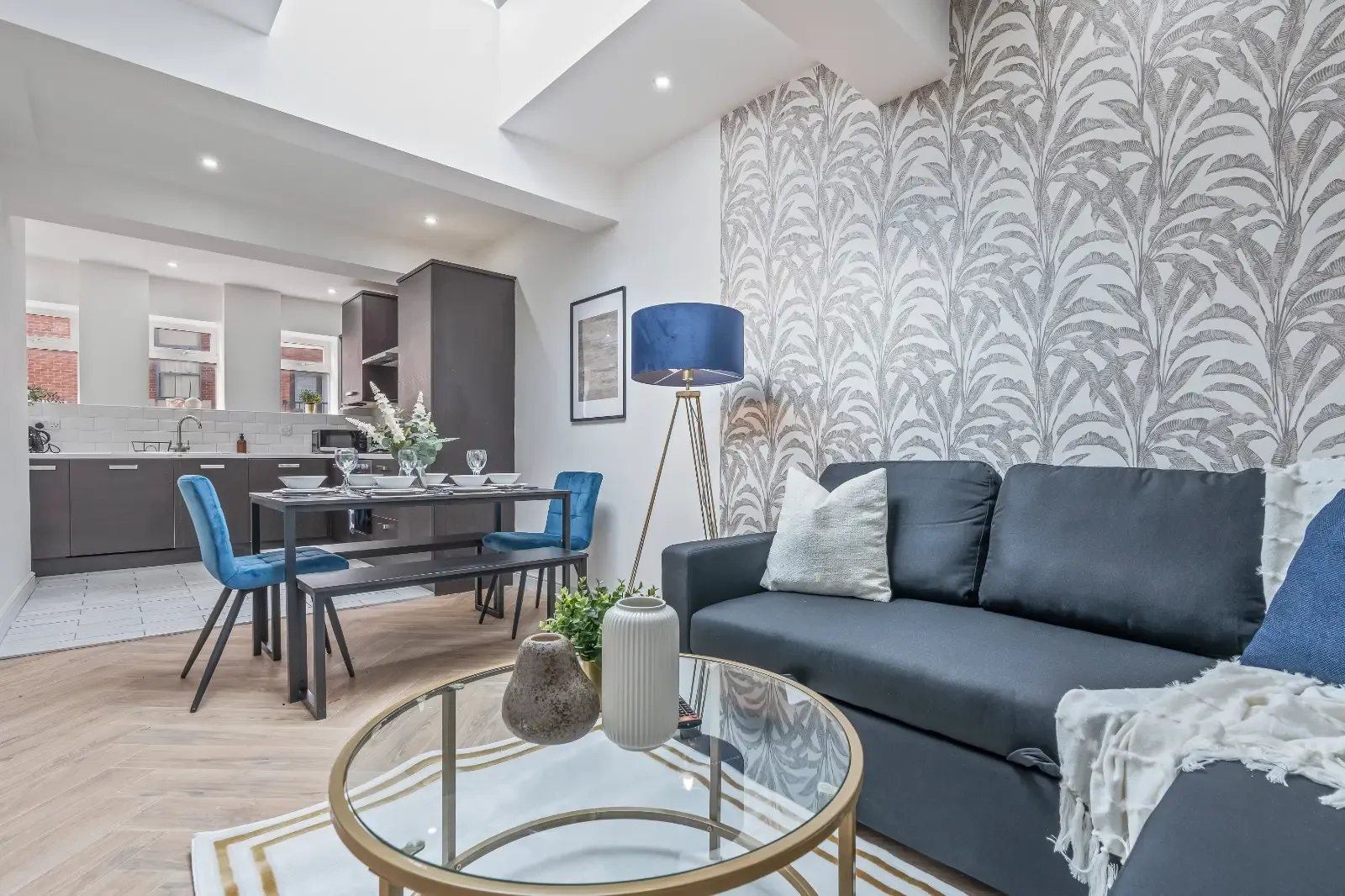View Modern 2BR & 2Bath Apartment in Bham | Sleeps 6 Modern 2BR & 2Bath Apartment in Bham | Sleeps 6 serviced apartment - Sutton Coldfield - VivreStays