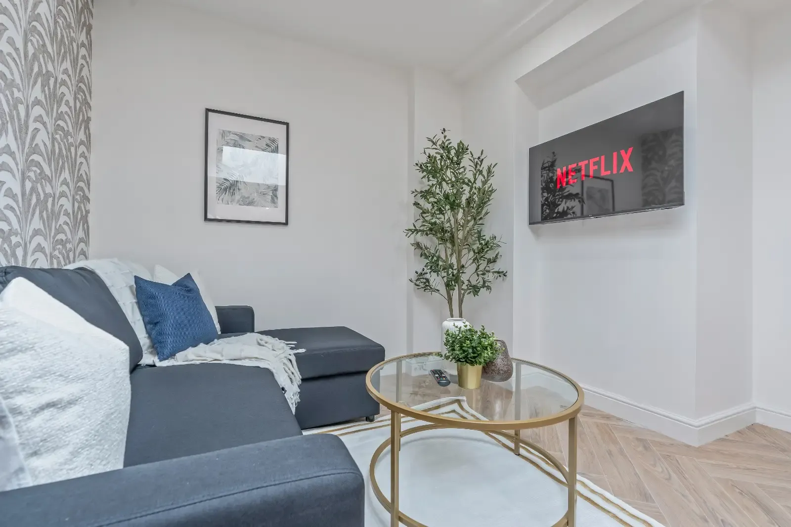 View Modern 2BR & 2Bath Apartment in Bham | Sleeps 6 in 8 High Street, Sutton Coldfield, B72 1XA, United Kingdom Modern 2BR & 2Bath Apartment in Bham | Sleeps 6 in 8 High Street, Sutton Coldfield, B72 1XA, United Kingdom - Property image 2 - VivreStays