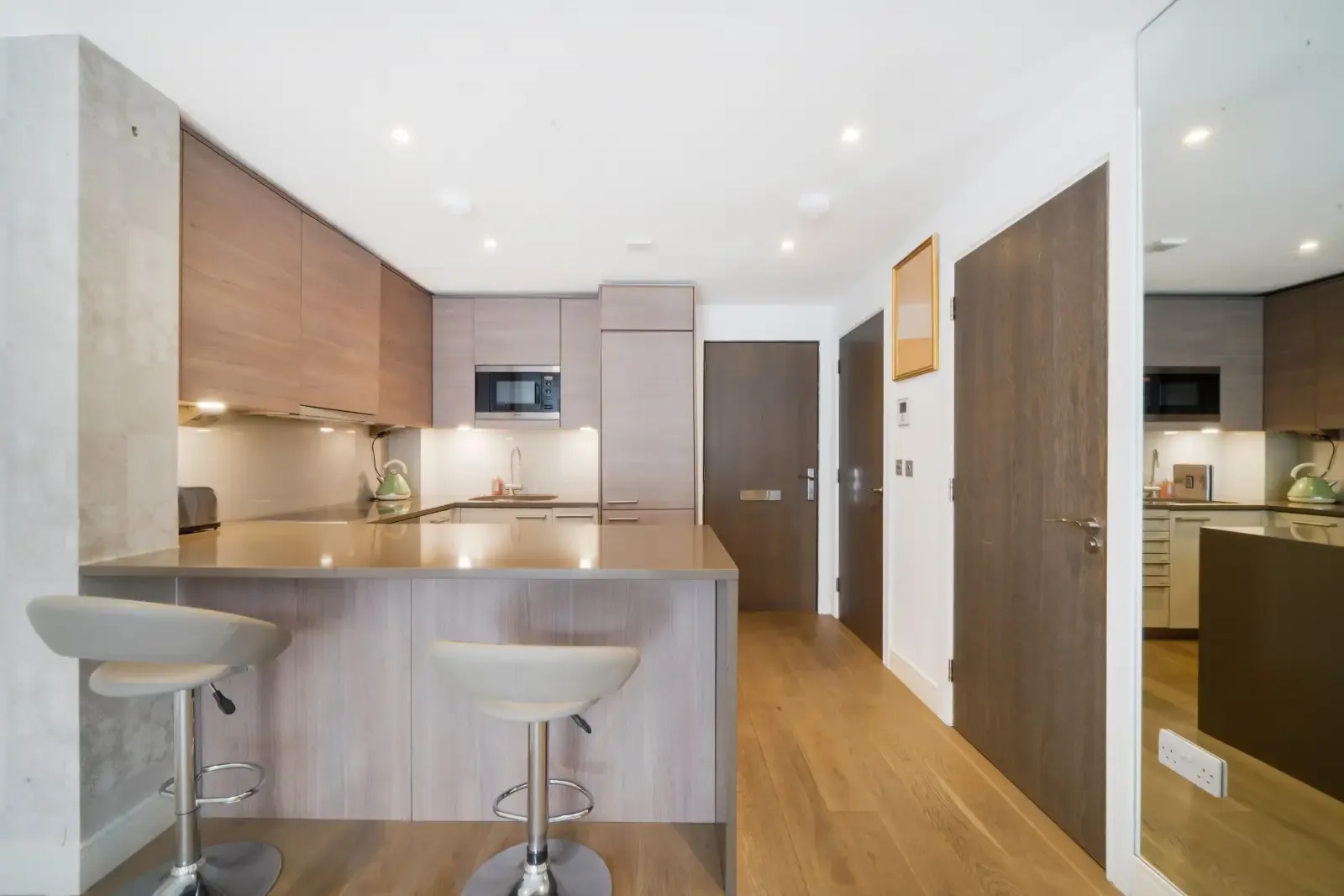 Imperial Wharf, London in 213 Townmead Road, Hammersmith and Fulham, London, SW6 2FH, United Kingdom - Property image 4 - VivreStays