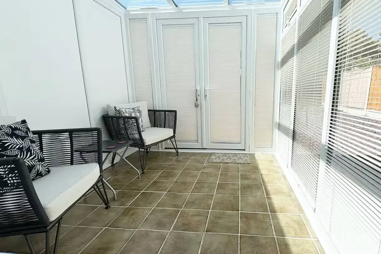 Comfortable 2 Bedroom Home with Garden | Waltham Abbey in 46 Gant Court, EN9 3DY - Property image 11 - VivreStays
