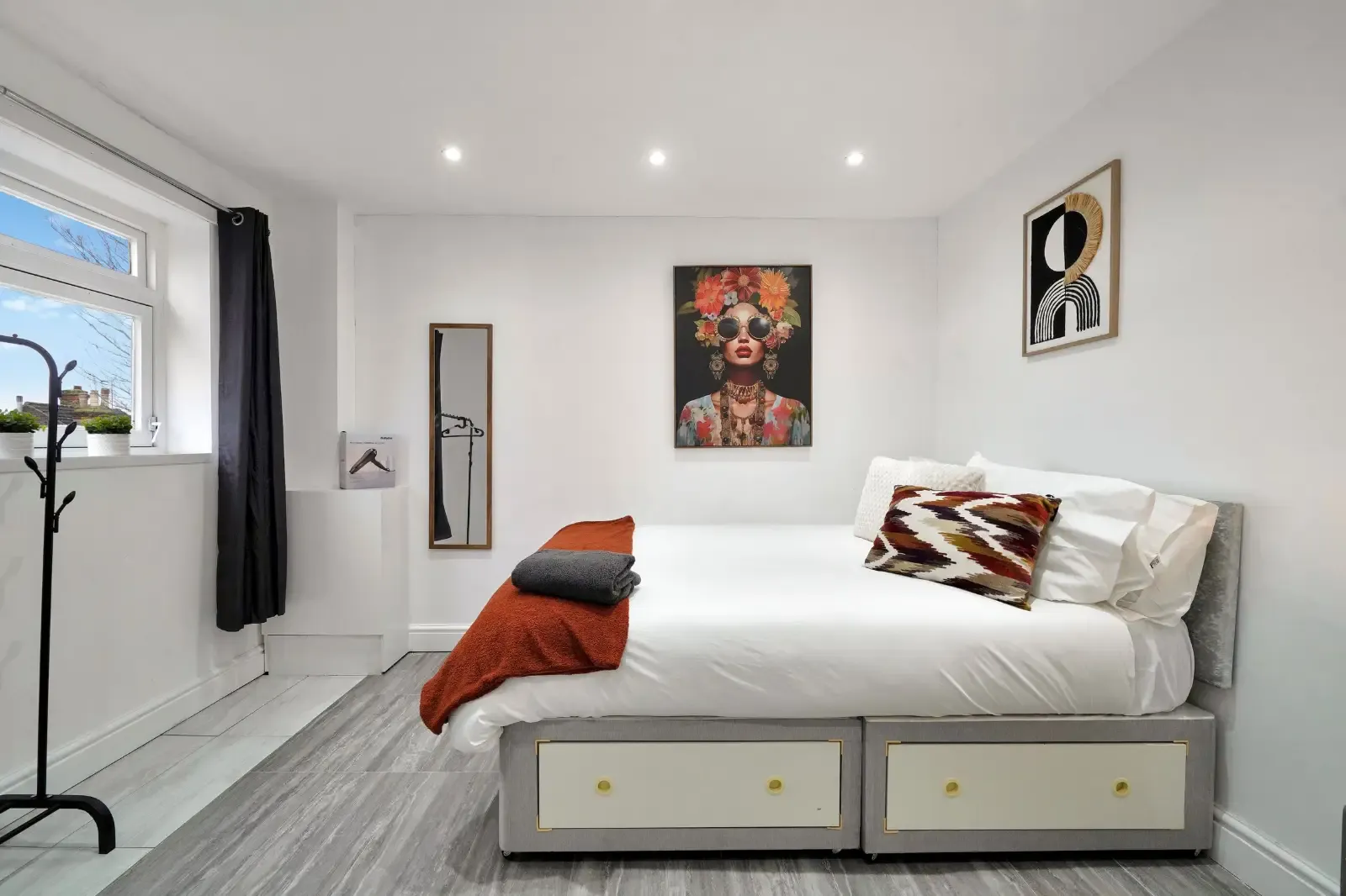 3Bedroom, Reading in RG7 1AE, Reading, Wokingham, England, United Kingdom - Property image 3 - VivreStays