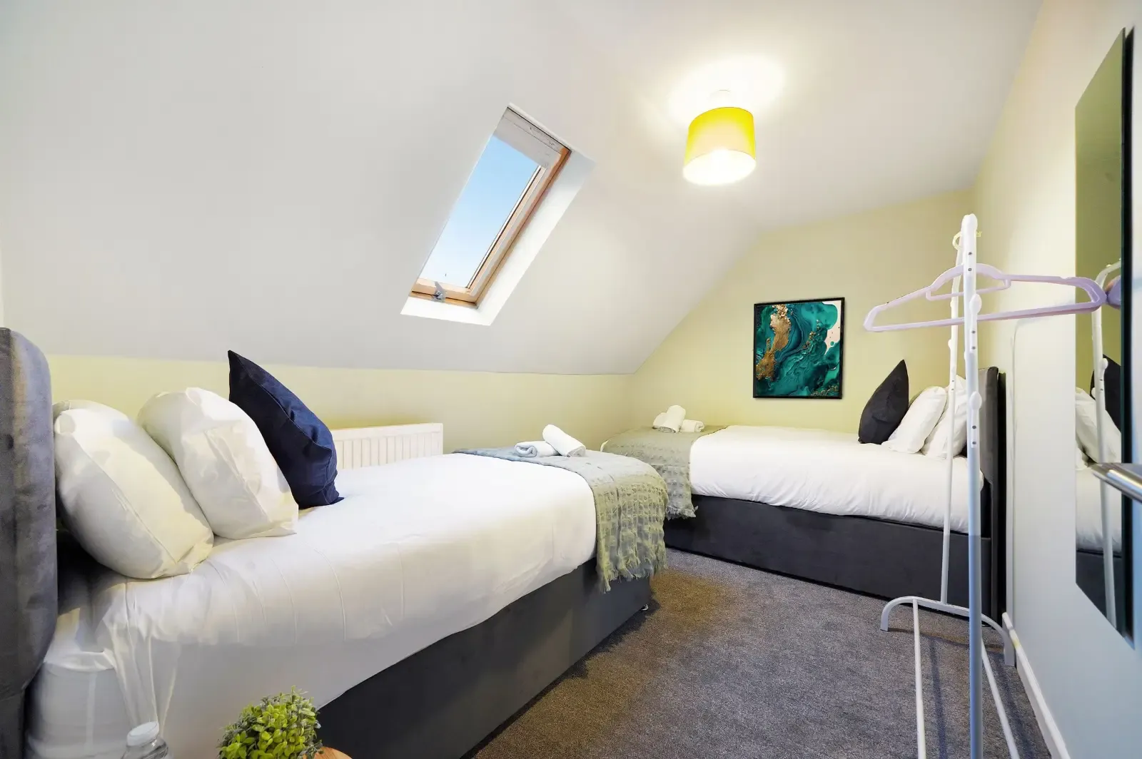 3Bedroom, Reading in RG7 1AE, Reading, Wokingham, England, United Kingdom - Property image 16 - VivreStays