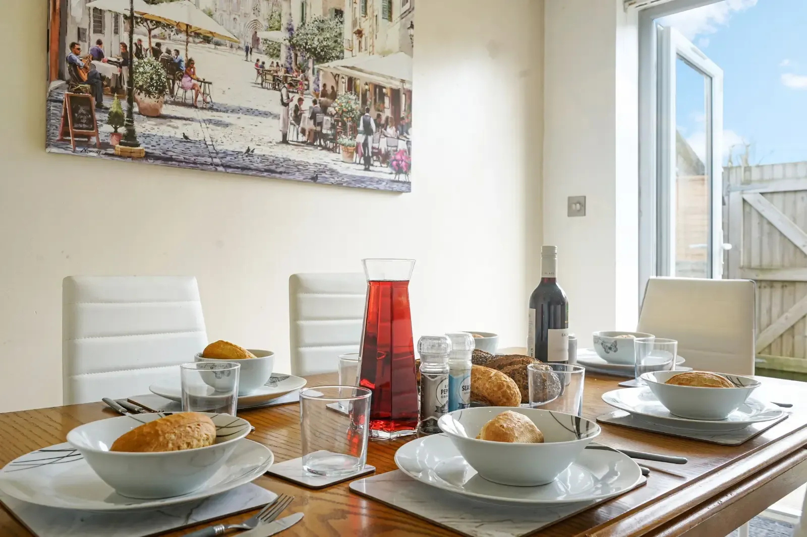 Elstree & Borehamwood 4 Bed in 52a Sullivan Way, Elstree, Borehamwood, WD6 3DJ, United Kingdom - Property image 26 - VivreStays