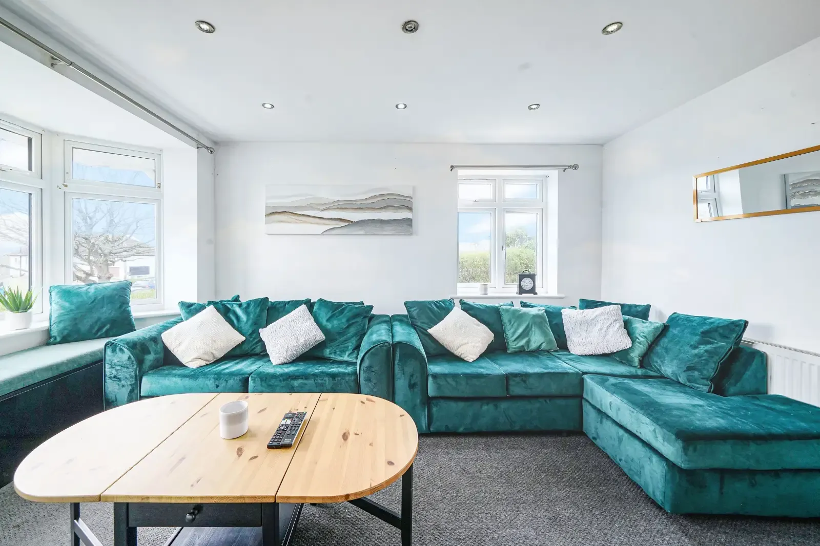 Elstree & Borehamwood 4 Bed in 52a Sullivan Way, Elstree, Borehamwood, WD6 3DJ, United Kingdom - Property image 27 - VivreStays