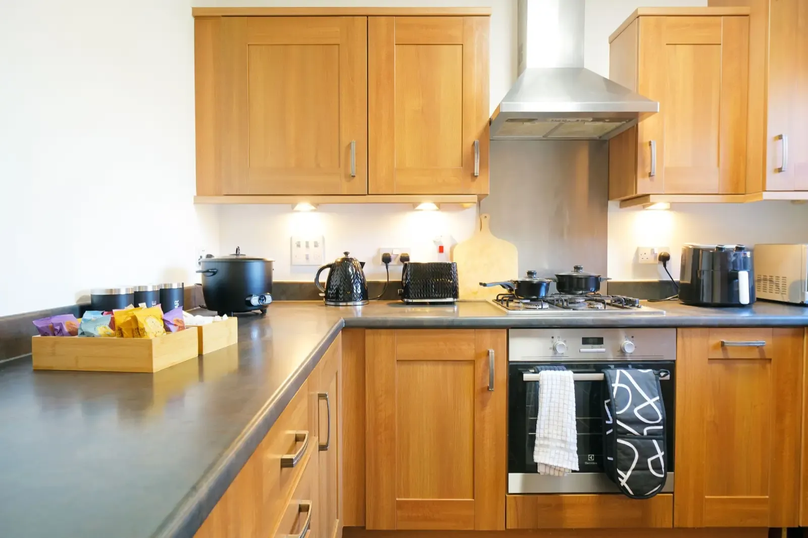 3 Bedroom Amersham in 19 The Bramblings, Little Chalfont, Amersham, HP6 6FN, United Kingdom - Property image 25 - VivreStays