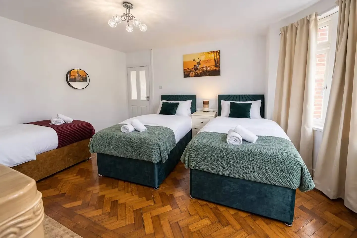 Cozy 4 Bedroom House | Sleeps 10 | Cardiff in 236 Albany Road, CF24 3RZ - Property image 12 - VivreStays