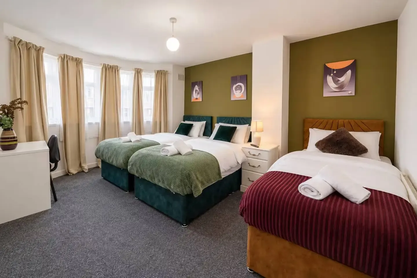 Cozy 4 Bedroom House | Sleeps 10 | Cardiff in 236 Albany Road, CF24 3RZ - Property image 15 - VivreStays