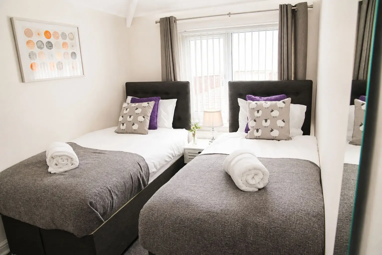 Spacious 3 BR House |6 Guest | Free Parking | Garden in DN12 1AS, Doncaster, South Yorkshire, England, United Kingdom - Property image 10 - VivreStays
