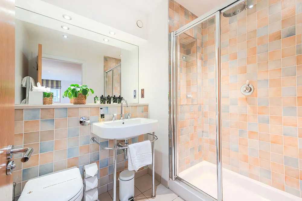 Highland Apartments- Limited View Two Bedroom Apartment in 23 Bridge Street, IV1 1HG - Property image 15 - VivreStays