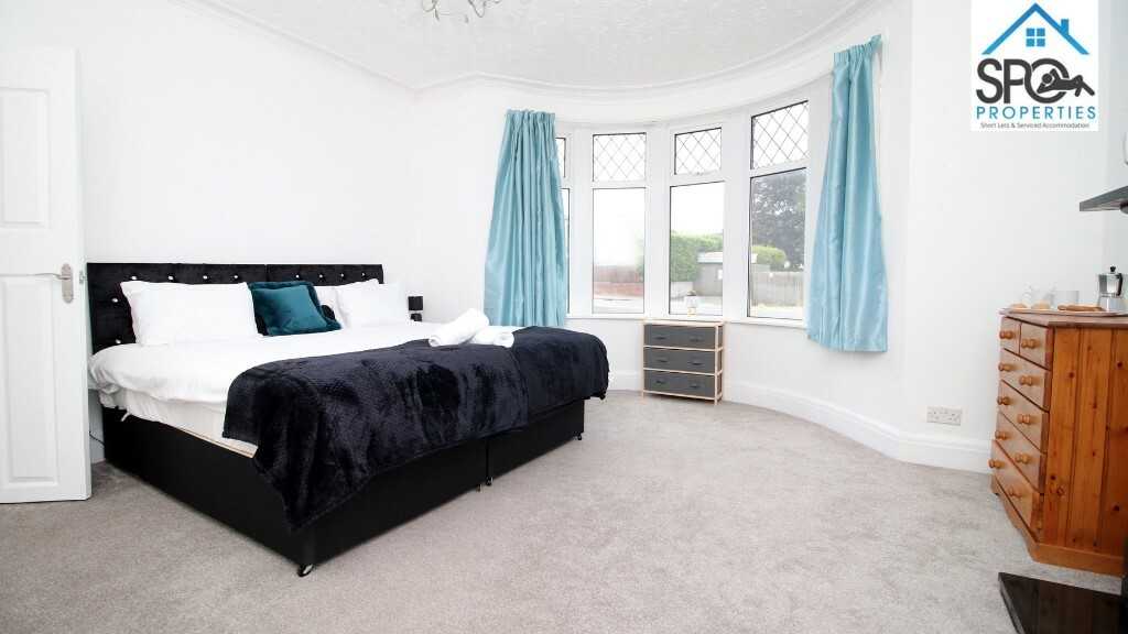 View 4-Bed Contractor Accommodation in Cardiff, South Wales in CF14 1DF, Cardiff, Cardiff, Wales, UK 4-Bed Contractor Accommodation in Cardiff, South Wales in CF14 1DF, Cardiff, Cardiff, Wales, UK - Property image 4 - VivreStays