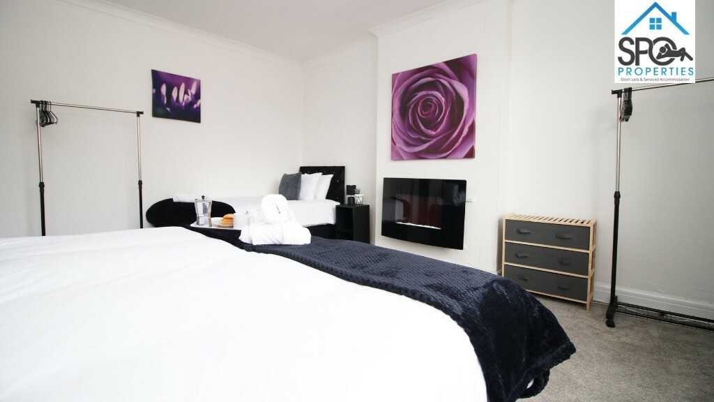 View 4-Bed Contractor Accommodation in Cardiff, South Wales in CF14 1DF, Cardiff, Cardiff, Wales, UK 4-Bed Contractor Accommodation in Cardiff, South Wales in CF14 1DF, Cardiff, Cardiff, Wales, UK - Property image 14 - VivreStays
