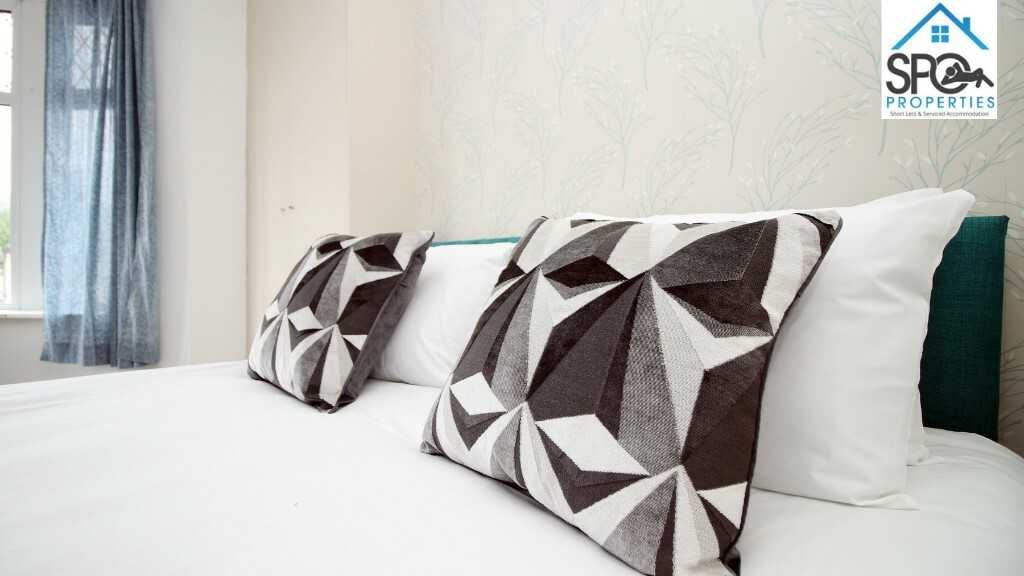 View 4-Bed Contractor Accommodation in Cardiff, South Wales in CF14 1DF, Cardiff, Cardiff, Wales, UK 4-Bed Contractor Accommodation in Cardiff, South Wales in CF14 1DF, Cardiff, Cardiff, Wales, UK - Property image 18 - VivreStays
