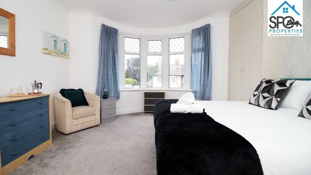 View 4-Bed Contractor Accommodation in Cardiff, South Wales in CF14 1DF, Cardiff, Cardiff, Wales, UK 4-Bed Contractor Accommodation in Cardiff, South Wales in CF14 1DF, Cardiff, Cardiff, Wales, UK - Property image 20 - VivreStays