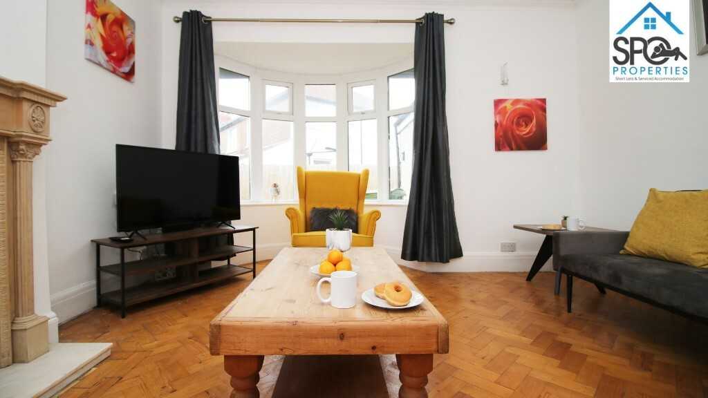 View 4-Bed Contractor Accommodation in Cardiff, South Wales in CF14 1DF, Cardiff, Cardiff, Wales, UK 4-Bed Contractor Accommodation in Cardiff, South Wales in CF14 1DF, Cardiff, Cardiff, Wales, UK - Property image 41 - VivreStays