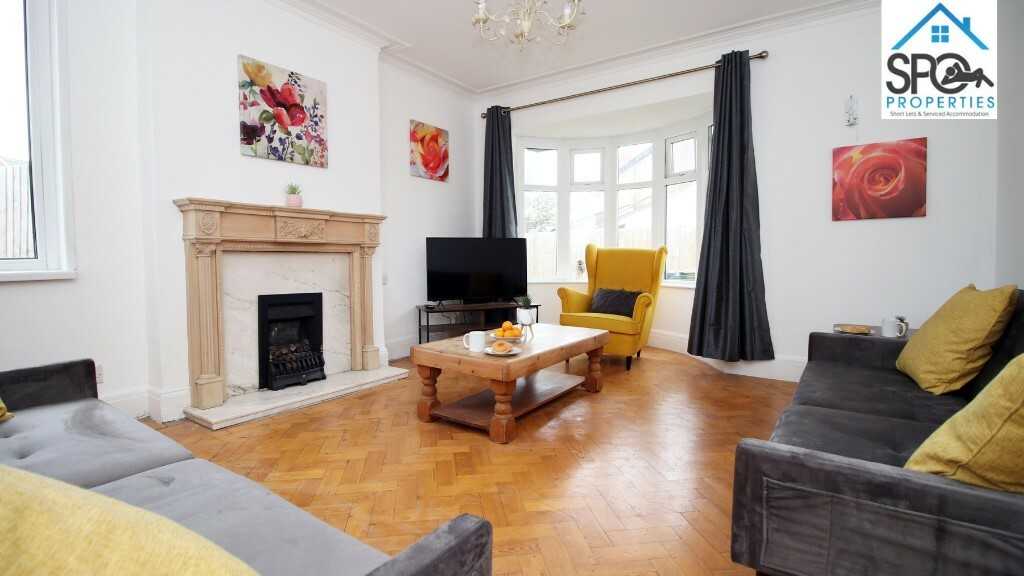 View 4-Bed Contractor Accommodation in Cardiff, South Wales in CF14 1DF, Cardiff, Cardiff, Wales, UK 4-Bed Contractor Accommodation in Cardiff, South Wales in CF14 1DF, Cardiff, Cardiff, Wales, UK - Property image 44 - VivreStays