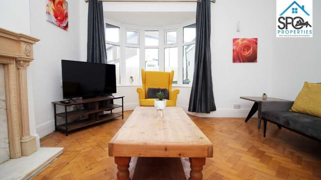 View 4-Bed Contractor Accommodation in Cardiff, South Wales in CF14 1DF, Cardiff, Cardiff, Wales, UK 4-Bed Contractor Accommodation in Cardiff, South Wales in CF14 1DF, Cardiff, Cardiff, Wales, UK - Property image 45 - VivreStays