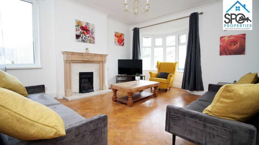 View 4-Bed Contractor Accommodation in Cardiff, South Wales in CF14 1DF, Cardiff, Cardiff, Wales, UK 4-Bed Contractor Accommodation in Cardiff, South Wales in CF14 1DF, Cardiff, Cardiff, Wales, UK - Property image 50 - VivreStays