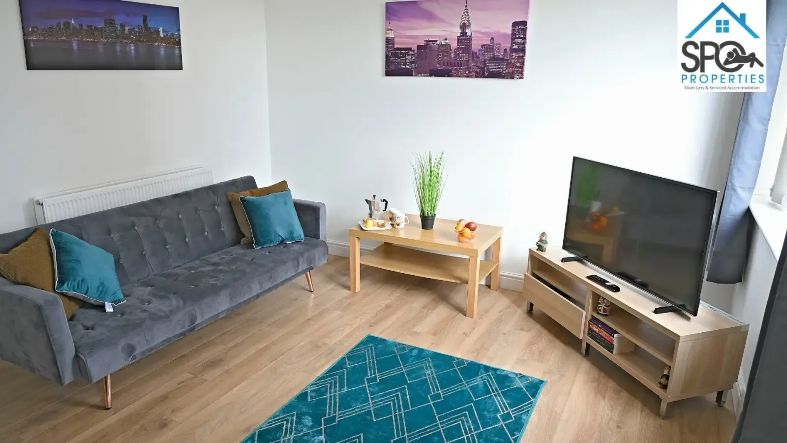 3-Bed Contractor Accommodation in Cwmbran, South Wales in NP44 4UY, Cwmbran, Torfaen, Wales, UK - Property image 9 - VivreStays