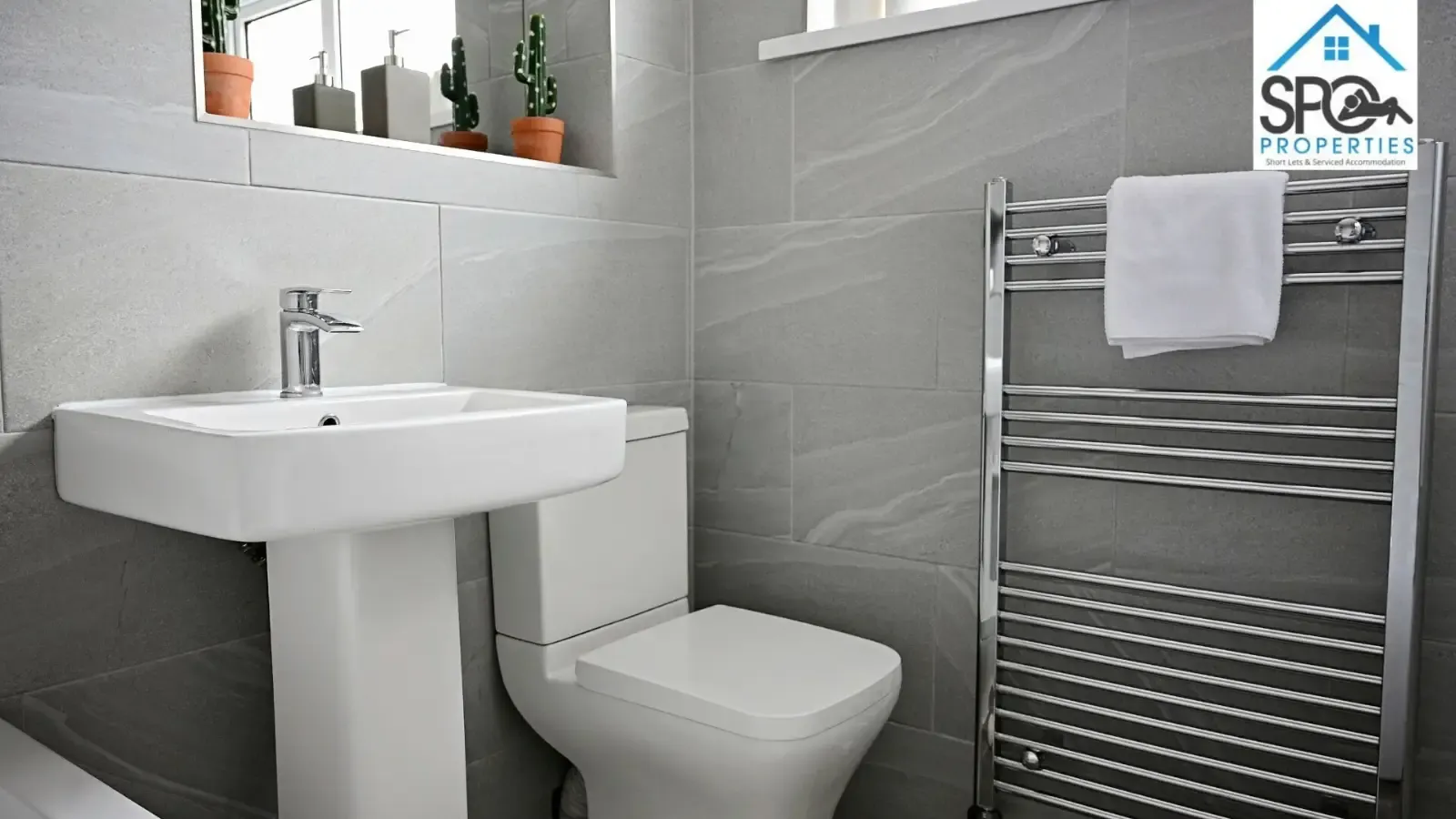 3-Bed Contractor Accommodation in Cwmbran, South Wales in NP44 4UY, Cwmbran, Torfaen, Wales, UK - Property image 13 - VivreStays