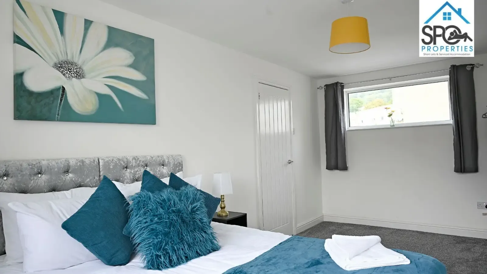 3-Bed Contractor Accommodation in Cwmbran, South Wales in NP44 4UY, Cwmbran, Torfaen, Wales, UK - Property image 15 - VivreStays