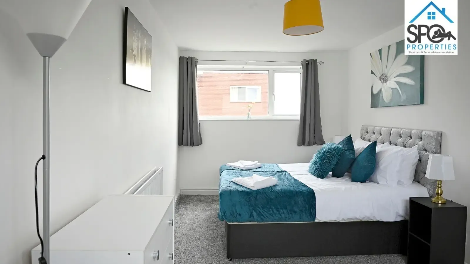 3-Bed Contractor Accommodation in Cwmbran, South Wales in NP44 4UY, Cwmbran, Torfaen, Wales, UK - Property image 16 - VivreStays