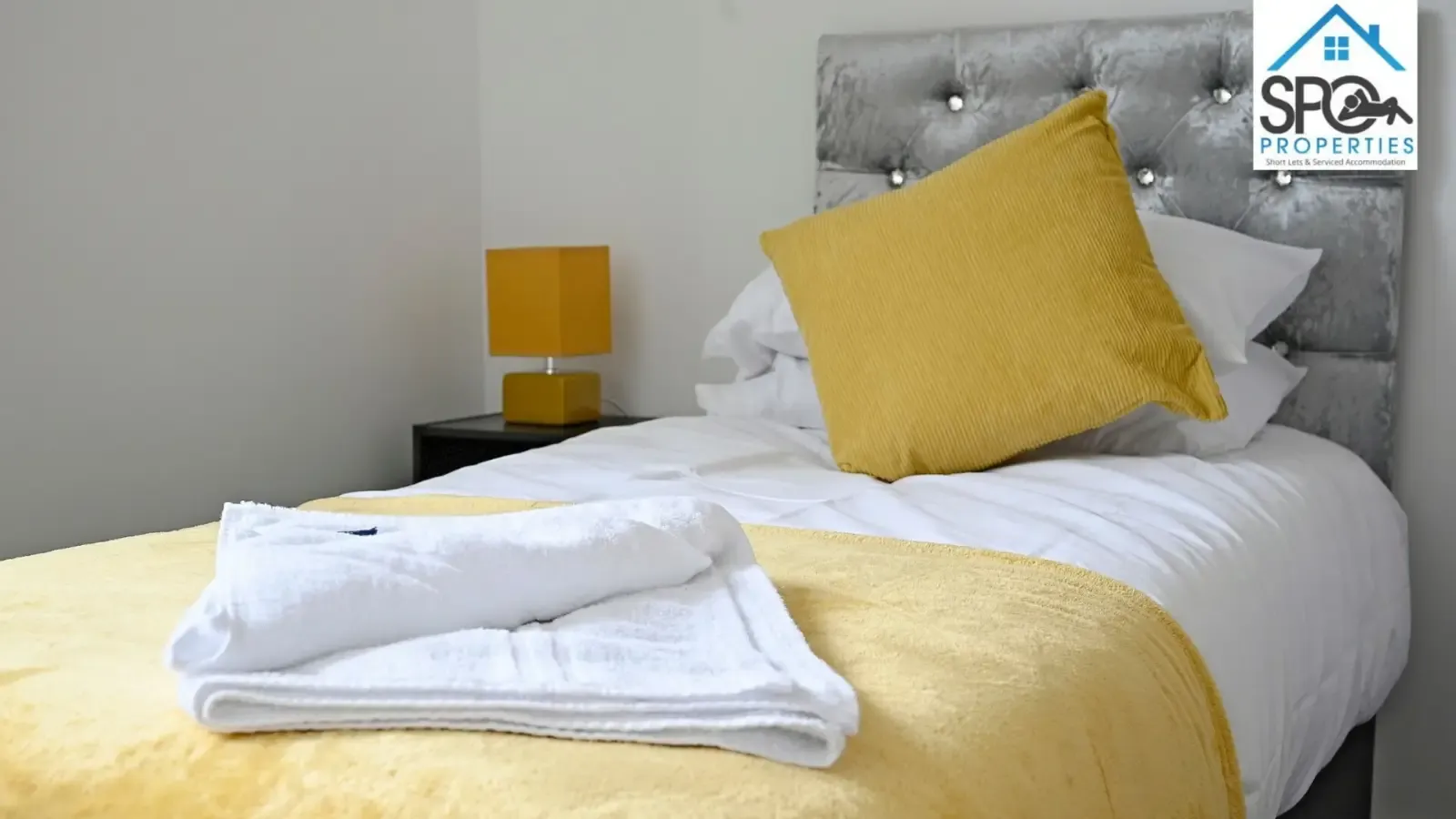 3-Bed Contractor Accommodation in Cwmbran, South Wales serviced apartment - Cwmbran - VivreStays